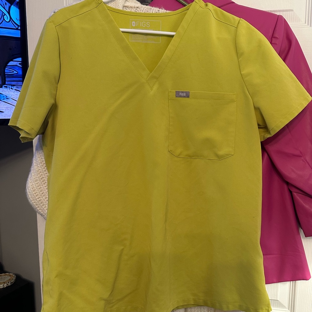 Figs Lime Green Scrub Set